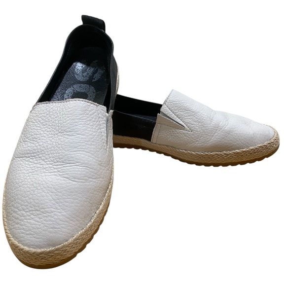 Sorel Shoes - Sorel Ella Slip On Black and White Leather